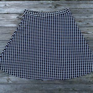 Faith and Joy Women Skirt White and White A line Skirt Size 3X